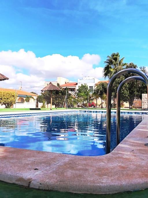 Cozy Bungalow In Urb La Marina With Shared Pool San Fulgencio Екстер'єр фото